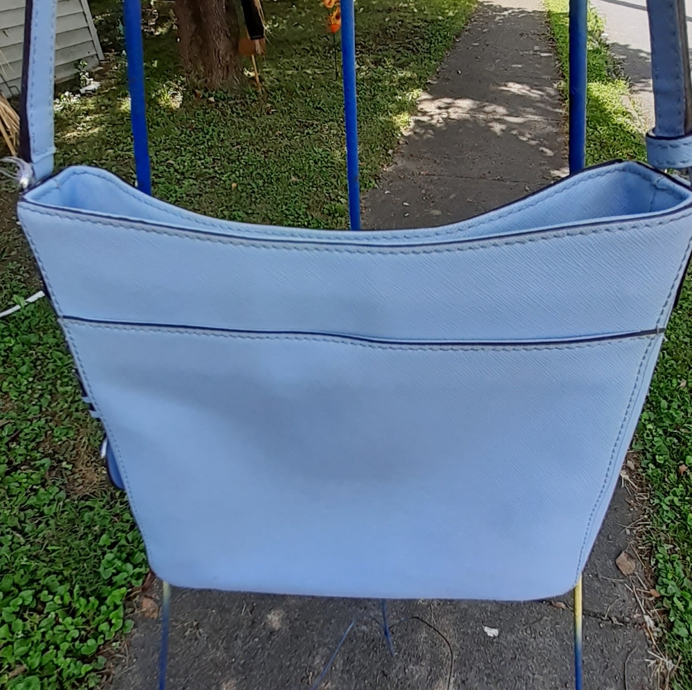 MICHEAL KORS LG MESSENGER BAG LEATHER